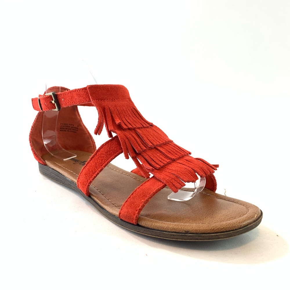 Minnetonka Maui flat sandals fringe size 8